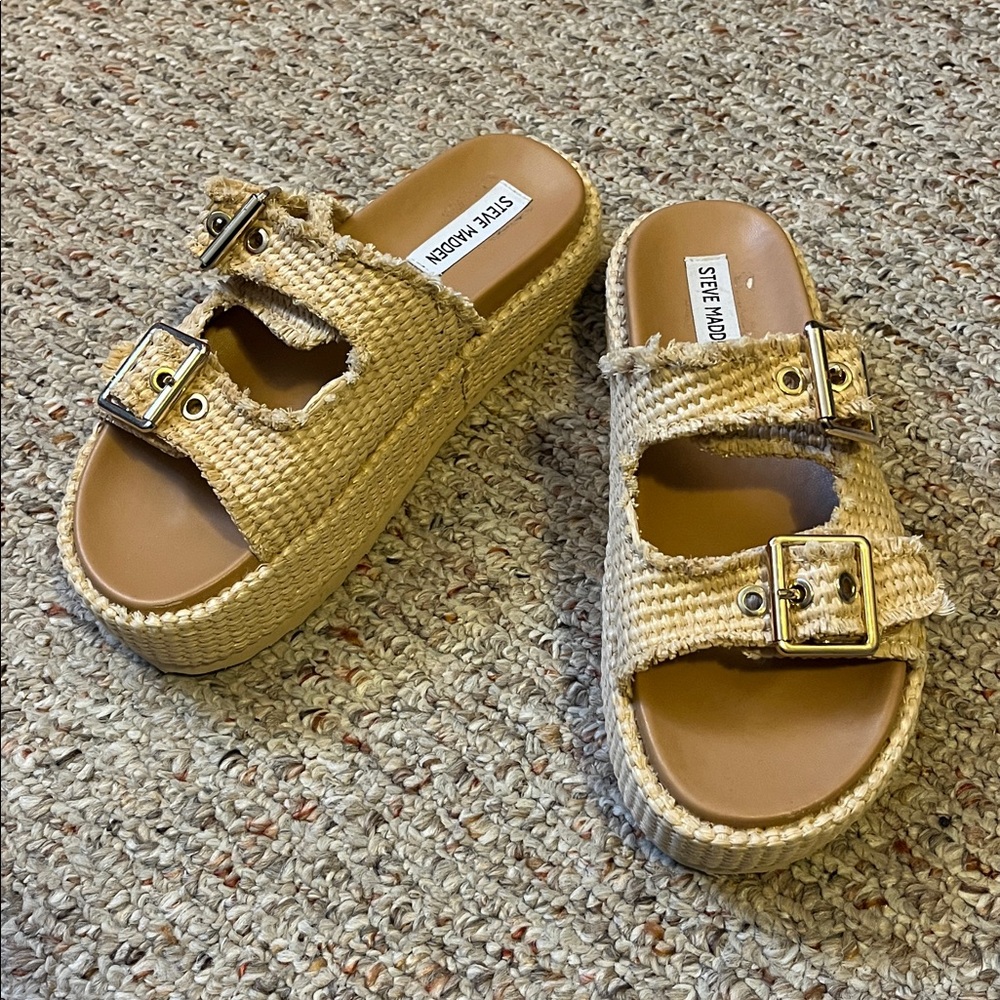 Steve Madden Beige Woven Double-Buckle Platform Sandals - Picture 3 of 12